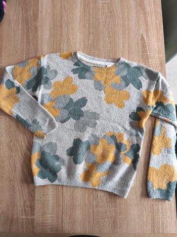 Pull okaidi 8ans