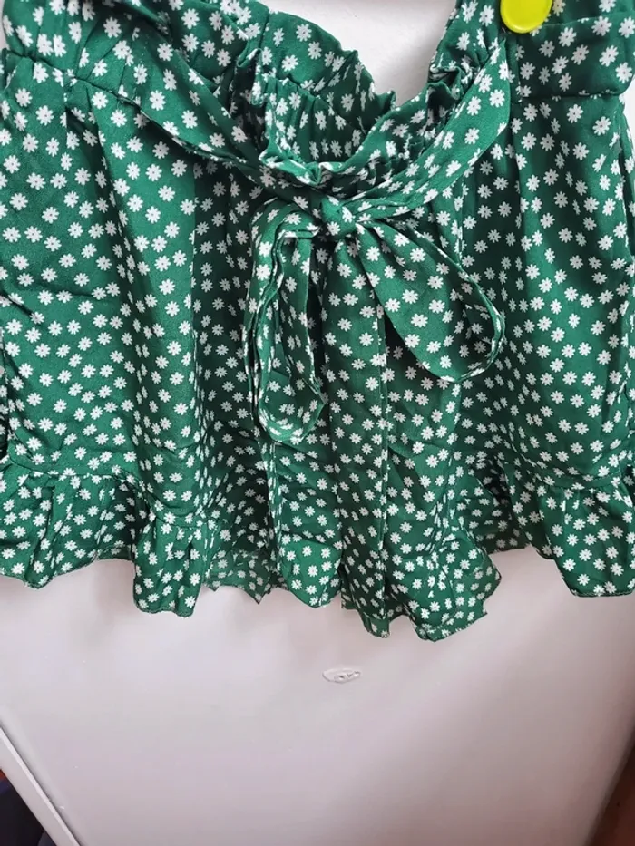 Ensemble Short s et tee-shirt vert - photo numéro 2