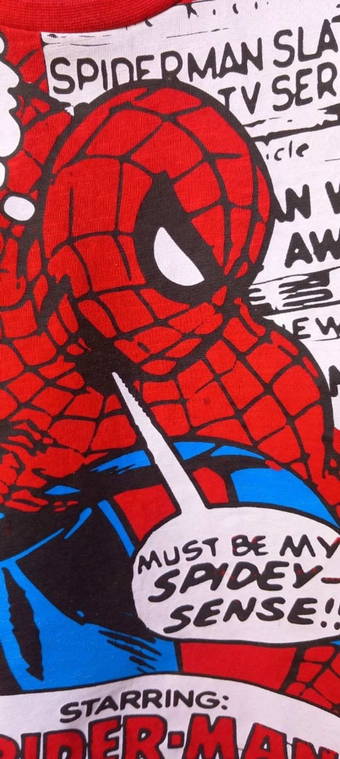 Lot 6 ans 🕷Marvel/InExtenso/Influx/C&A - photo numéro 3