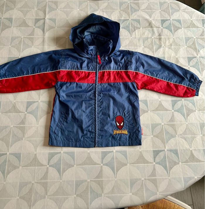 Veste coupe vent garçon Spiderman - 6 ans - en bon état