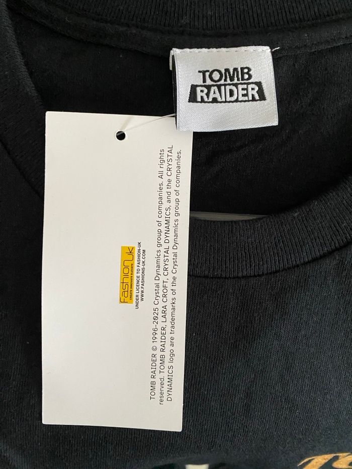 T-shirt Tomb Raider Noir Taille M Neuf Lara Croft - photo numéro 3