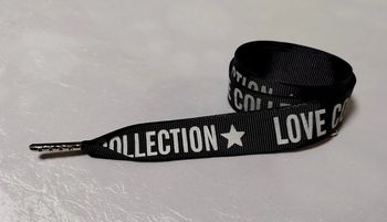 Lacet noir écriture Love Collection