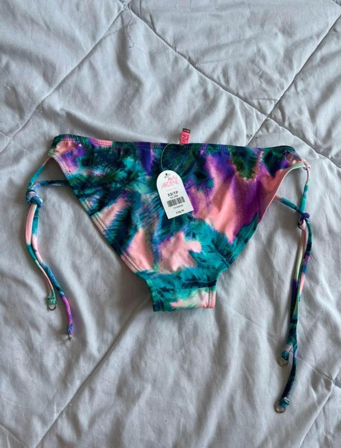 Bas de maillot de bain bikini multicolore motif feuillage Ardene taille XS/34 neuf - photo numéro 9