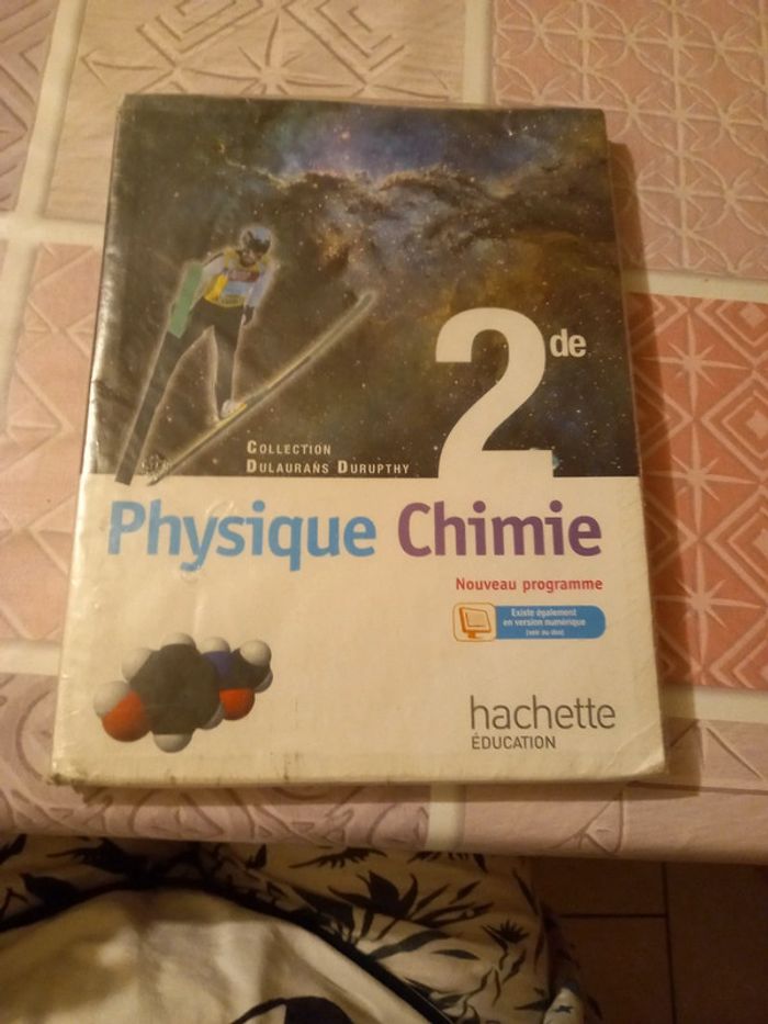 Livre physique chimie