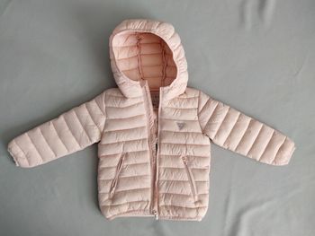💗 Doudoune légère matelassée rose poudré – 3 ans – Guess – Neuve avec étiquette 💗