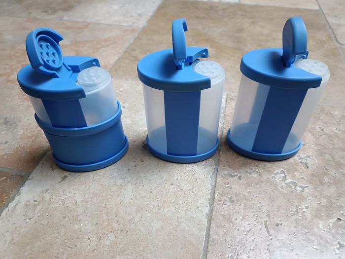 Tupperware, lot de 2 pots à épices et 1 moulin à épices - photo numéro 2