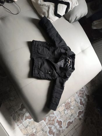 Blouson noir léger in extenso