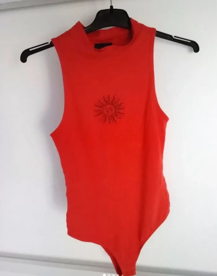 Body Jennyfer T32