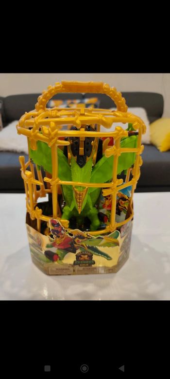 Dino gold Ptéranodon dans sa cage