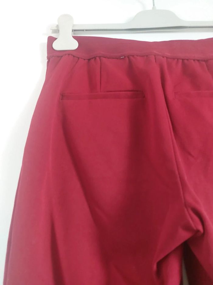 Joli pantalon rouge carmin coupe droite élastique - 36 S - photo numéro 5