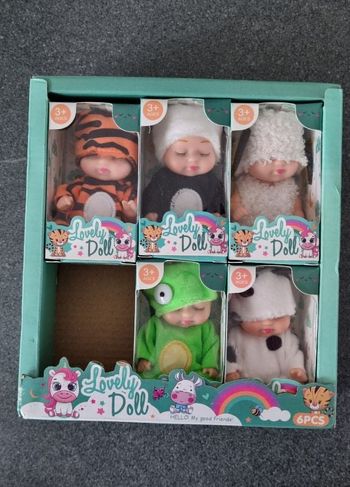 Bébé poupée lovely doll - 1 au choix