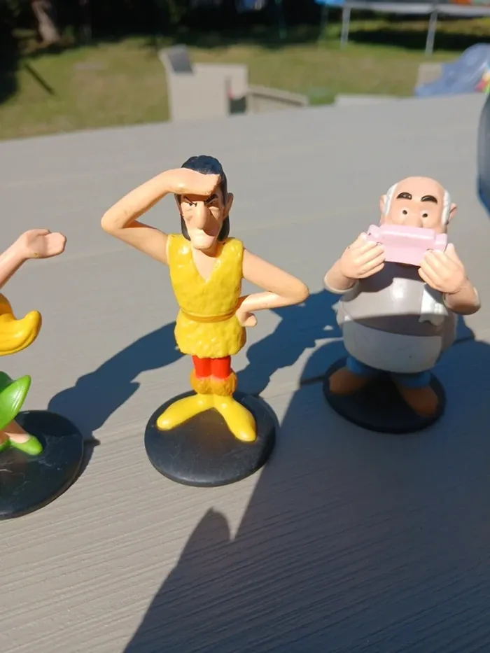 Lots figurines - photo numéro 3
