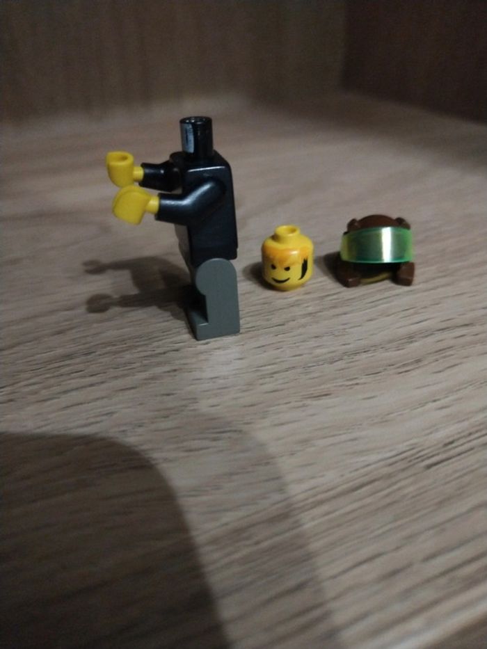 Lego rock raiders minifig Axel rck001 - photo numéro 6