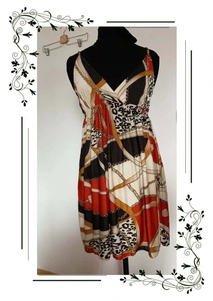 Robe à bretelle imprimée foulard