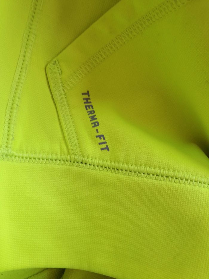 Beau sweat capuche  hoodies Nike jaune fluo - photo numéro 6