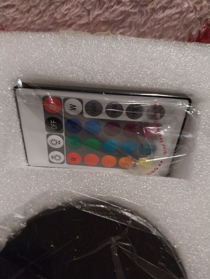 Veilleuse tactile stitch avec télécommande - photo numéro 4