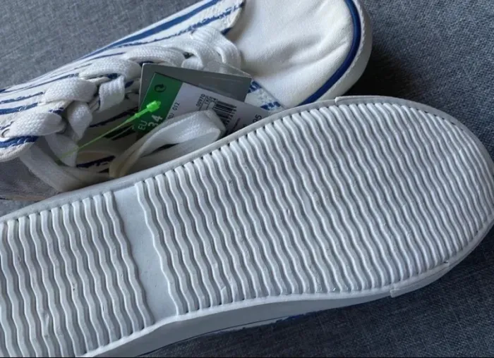 chaussures Baskets montantes Benetton 34 neuves - photo numéro 2