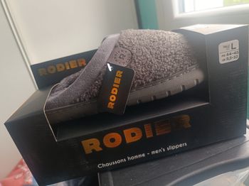 Chaussons homme 44/45 Rodier 