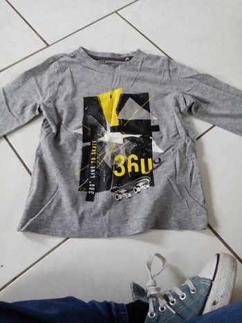 T shirt manche longue 110/116