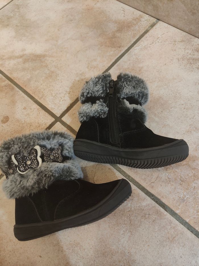 Bottine fille en parfait état taille 21 - photo numéro 3