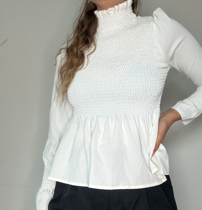 Top avec col blanc - photo numéro 3