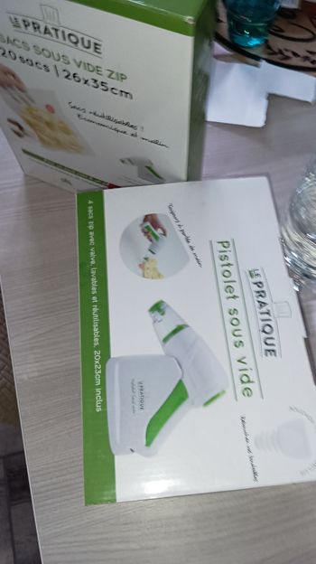 Machine sous vide + 18 sacs