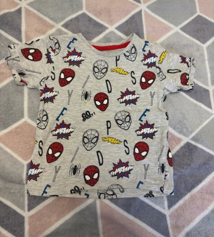 T-shirt 2-3 ans Spiderman