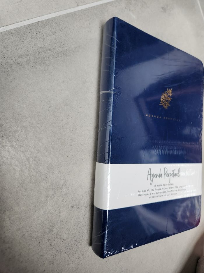 Agenda Perpetuel - photo numéro 2
