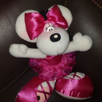 Souris en peluche