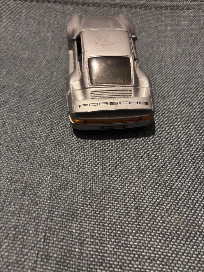 🚗 Porsche miniature – idéale pour les petits fans d’autos ! - photo numéro 3