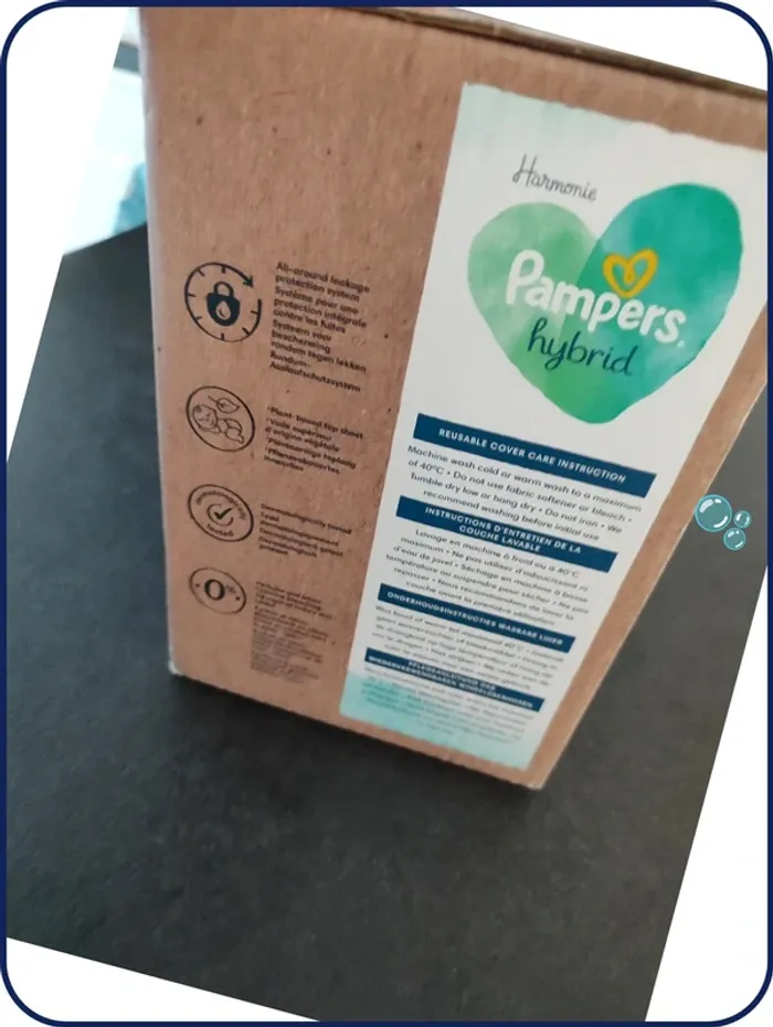 Pampers hybrid / 25 changes - photo numéro 2