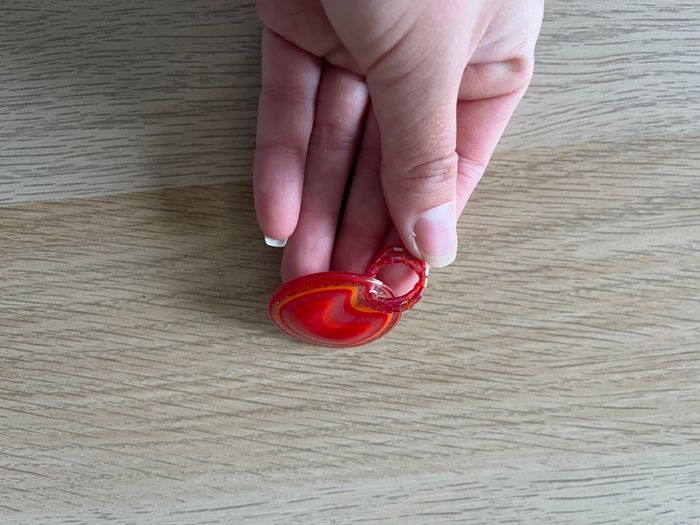 Pendentif rouge - photo numéro 2