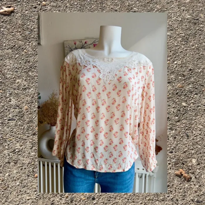 Blouse H&M fleurie 🌸 Dentelle & manches longues