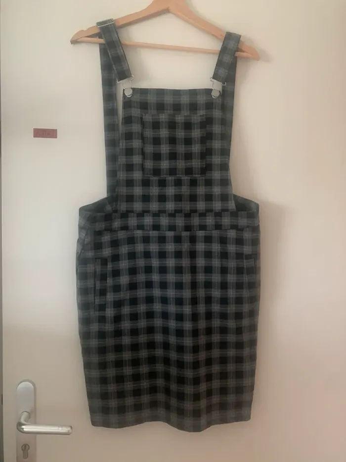 Robe à carreaux à bretelle