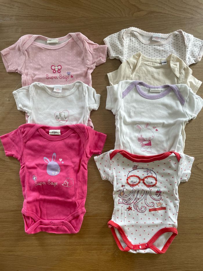 Lot 7 bodies manches courtes