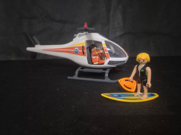 Playmobil - Station des gardes côtes 5539 et hélicoptère 5542 - L'alerte est donnée - photo numéro 7