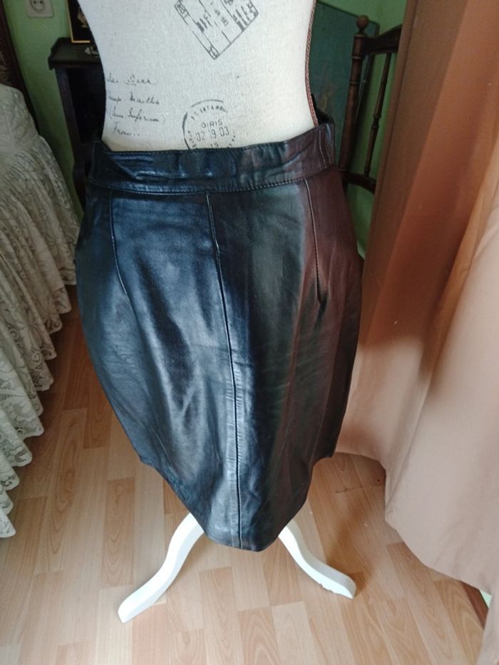 Jupe cuir - photo numéro 2