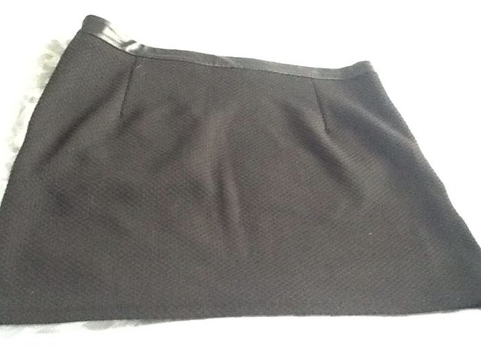 Jupe courte - photo numéro 2