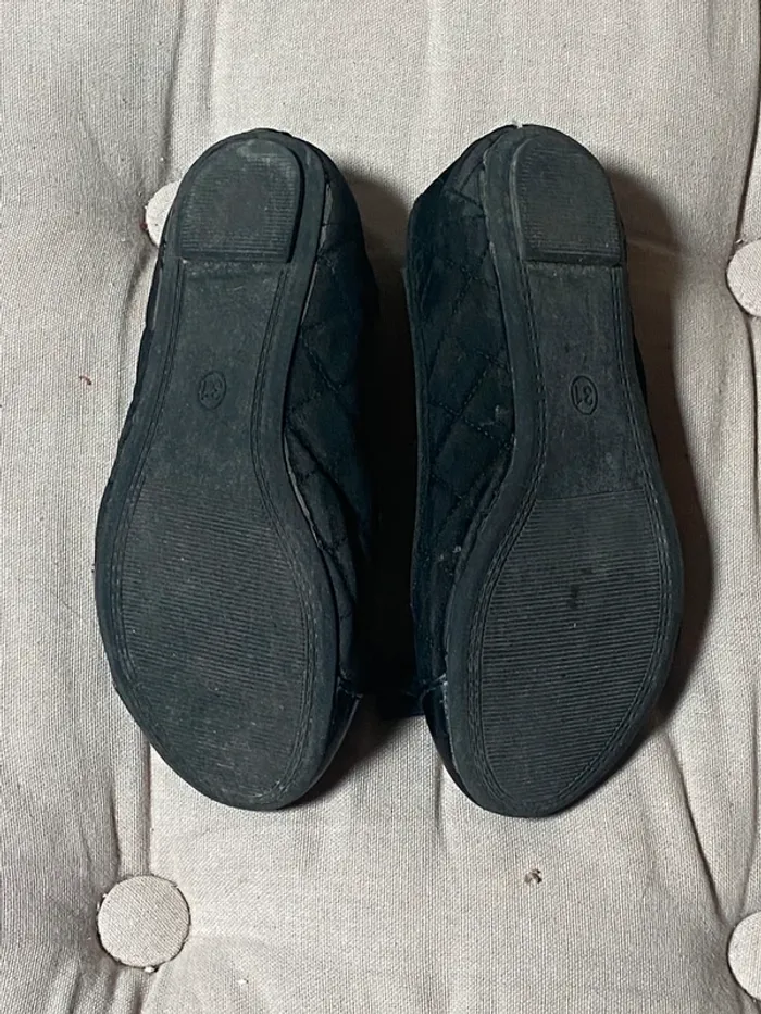 Petites chaussures d’été noires - photo numéro 3
