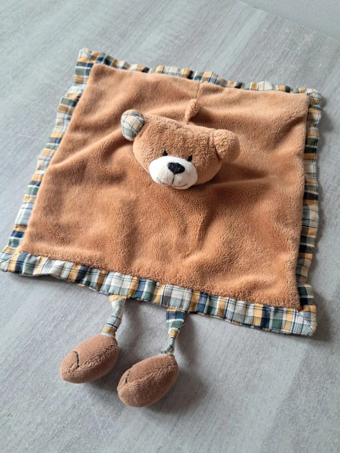 Doudou plat aubert carreaux beige marron