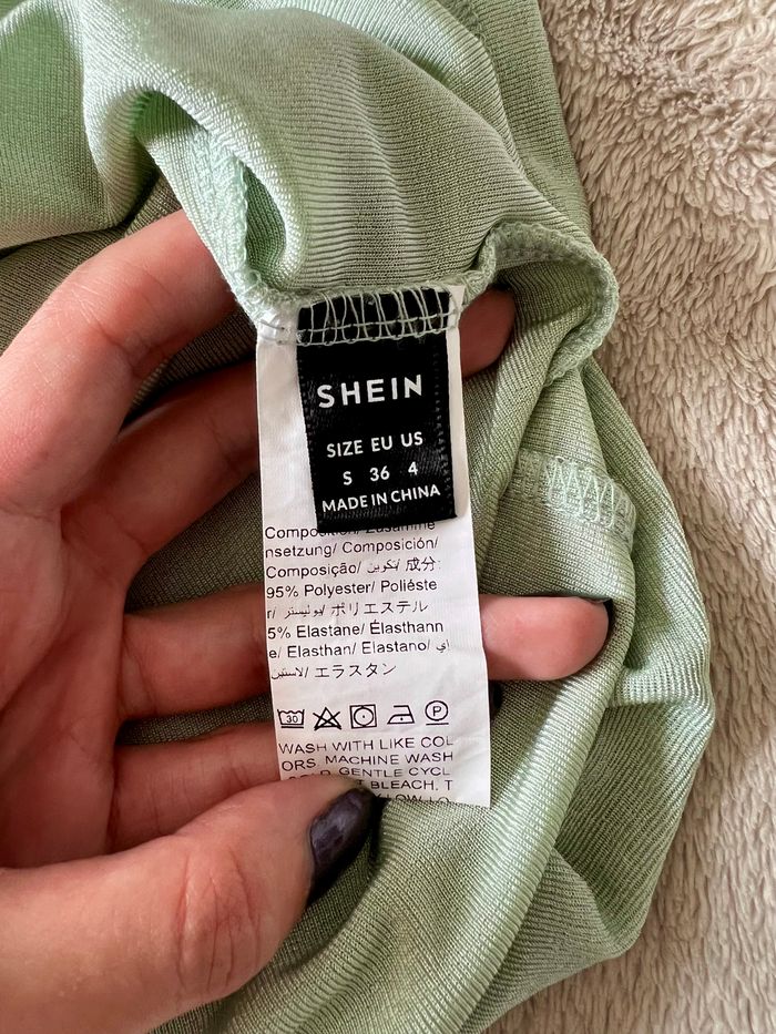Robe de fête Shein – taille S – dos nu & dentelle - photo numéro 3