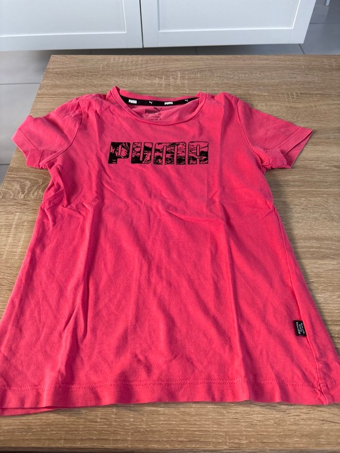 T shirt Puma  9/10 ans bon état