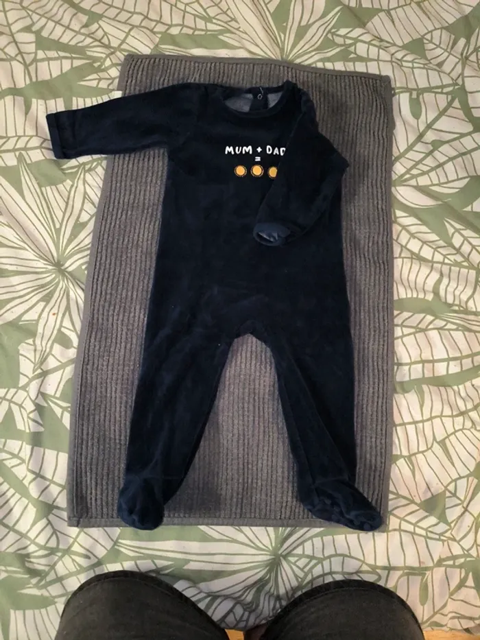 Lot de 9 pyjamas - photo numéro 6