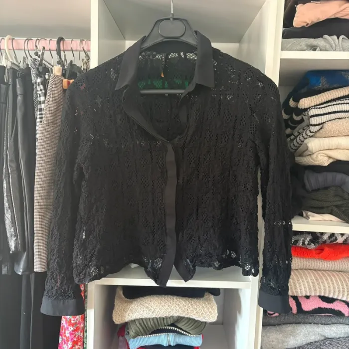 Chemise en dentelle Impérial • noir • 36 🌼