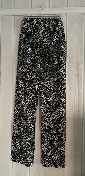 Pantalon fluide noir et blanc