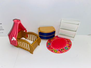 Lit bébé playmobil 