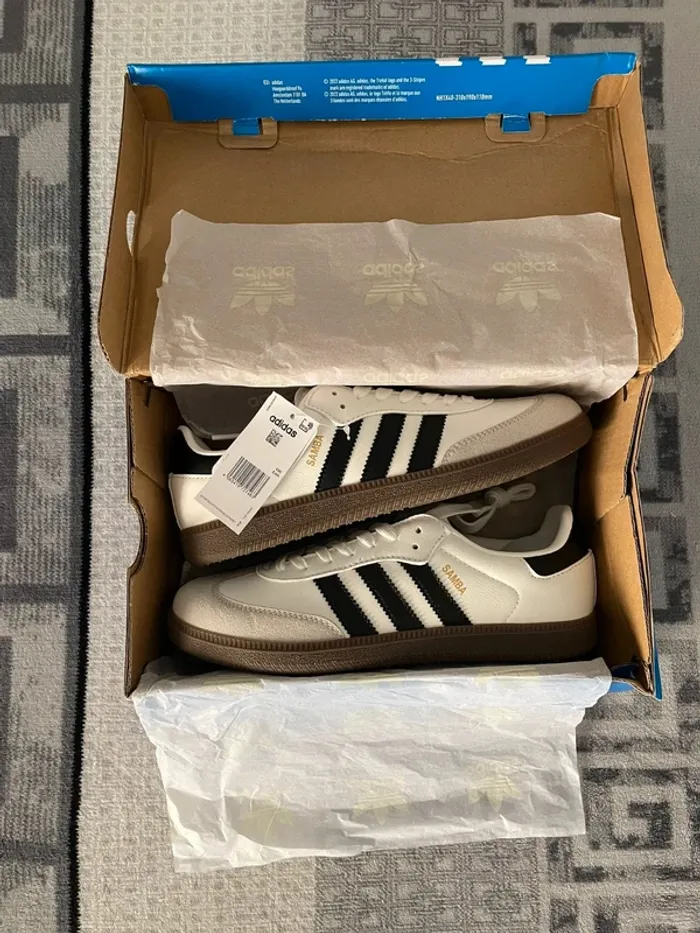Adidas Samba OG neuves avec étiquettes et boîte – Taille 41 - photo numéro 4