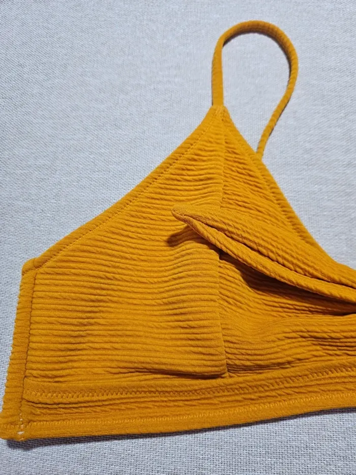 Haut de maillot de bain - photo numéro 2