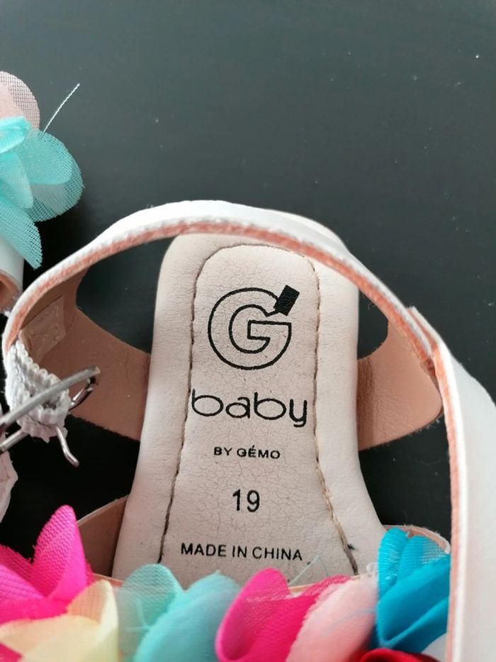 Sandales chaussures bébé fille fleurs froufrous - photo numéro 5
