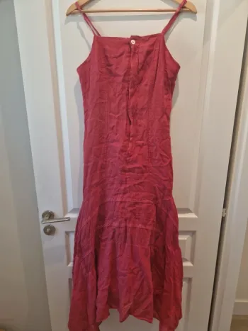 Tres belle robe 100 %lin one step avec doublure taille 40 très bon etat